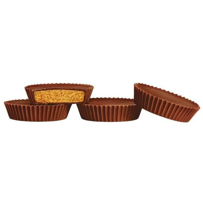 REESE'S PEANUT BUTTER CUPS Candy - King Size, 62 g/2.2 oz (Includes Ice Pack) Shipped from Canada