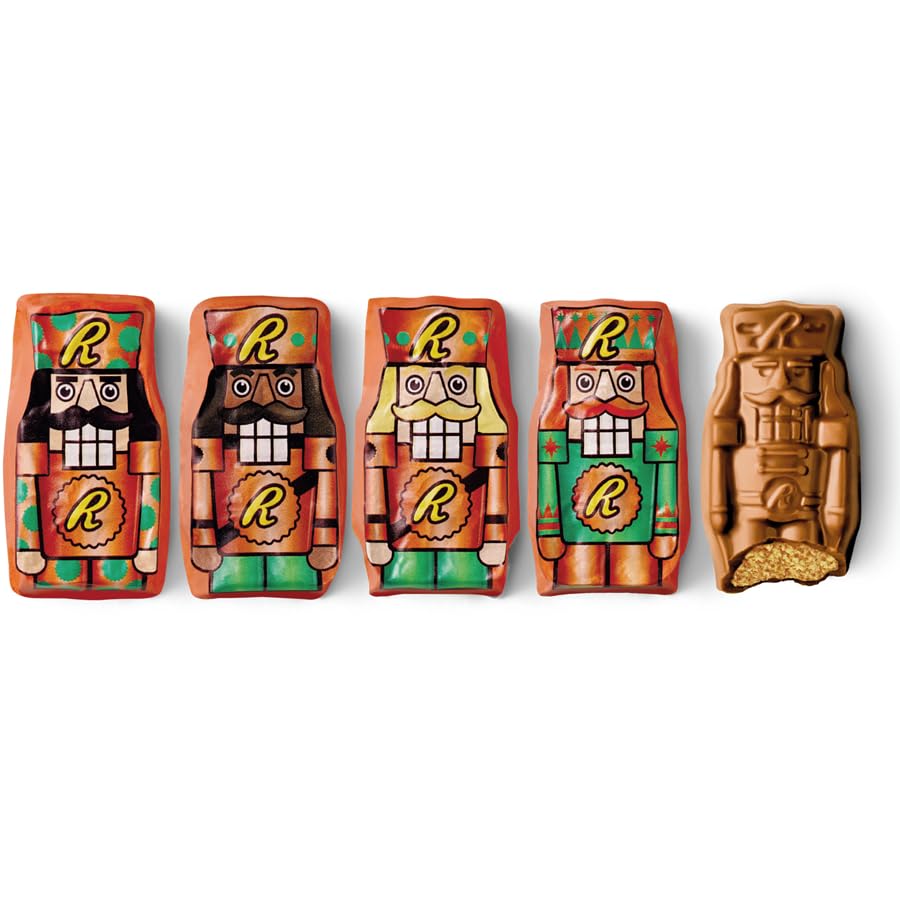 Reese's Peanut Butter & Milk Chocolate Nutcrackers Holiday & Christmas Gift Box 161g/5.7oz (Shipped from Canada)