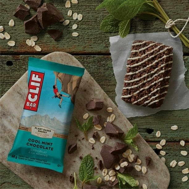 Clif bar Cool Mint Chocolate Energy Bars, Plant Based Food, Non-GMO, 12 x 68g/2.4 oz (Shipped from Canada)