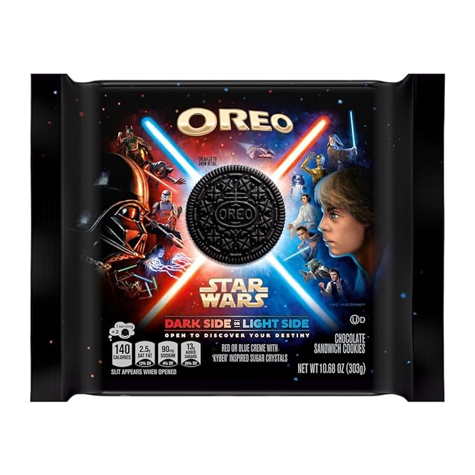 Oreos Star Wars Light Side vs. Dark Side, Character Cookies, Chocolate Sandwich Cookies, 303g/10.7oz (Shipped from Canada)