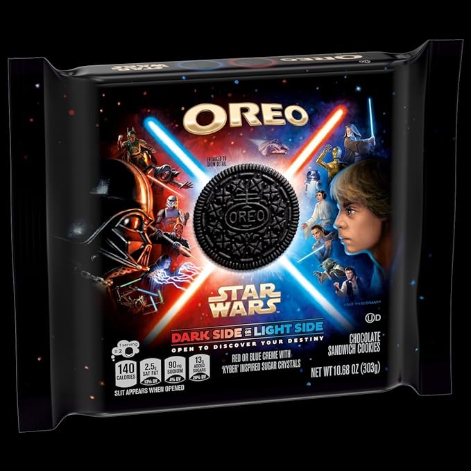 Oreos Star Wars Light Side vs. Dark Side, Character Cookies, Chocolate Sandwich Cookies, 303g/10.7oz (Shipped from Canada)