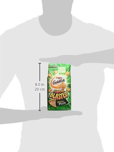 Goldfish Flavour Blasted Explosive Pizza Crackers front cover