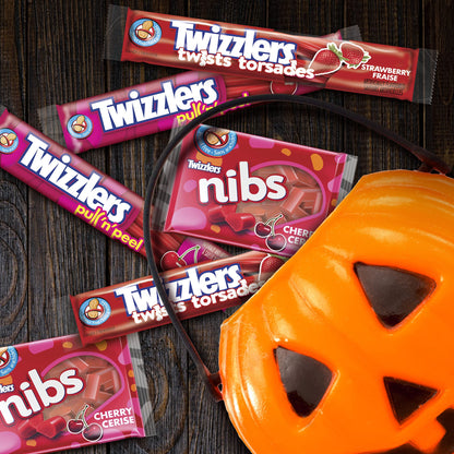 Twizzlers Licorice Halloween Candy Assortment 374g/13.19oz (Shipped from Canada)